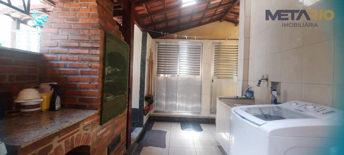 Foto 8 de Casa com 3 quartos à venda, 360m2 em Jardim Sulacap, Rio De Janeiro - RJ