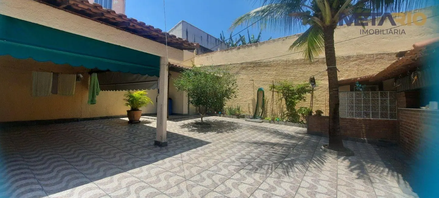 Foto 2 de Casa com 3 quartos à venda, 360m2 em Jardim Sulacap, Rio De Janeiro - RJ