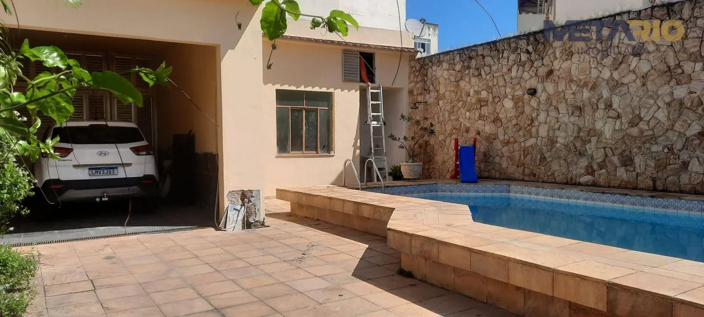 Foto 3 de Casa com 4 quartos à venda, 222m2 em Vila Valqueire, Rio De Janeiro - RJ