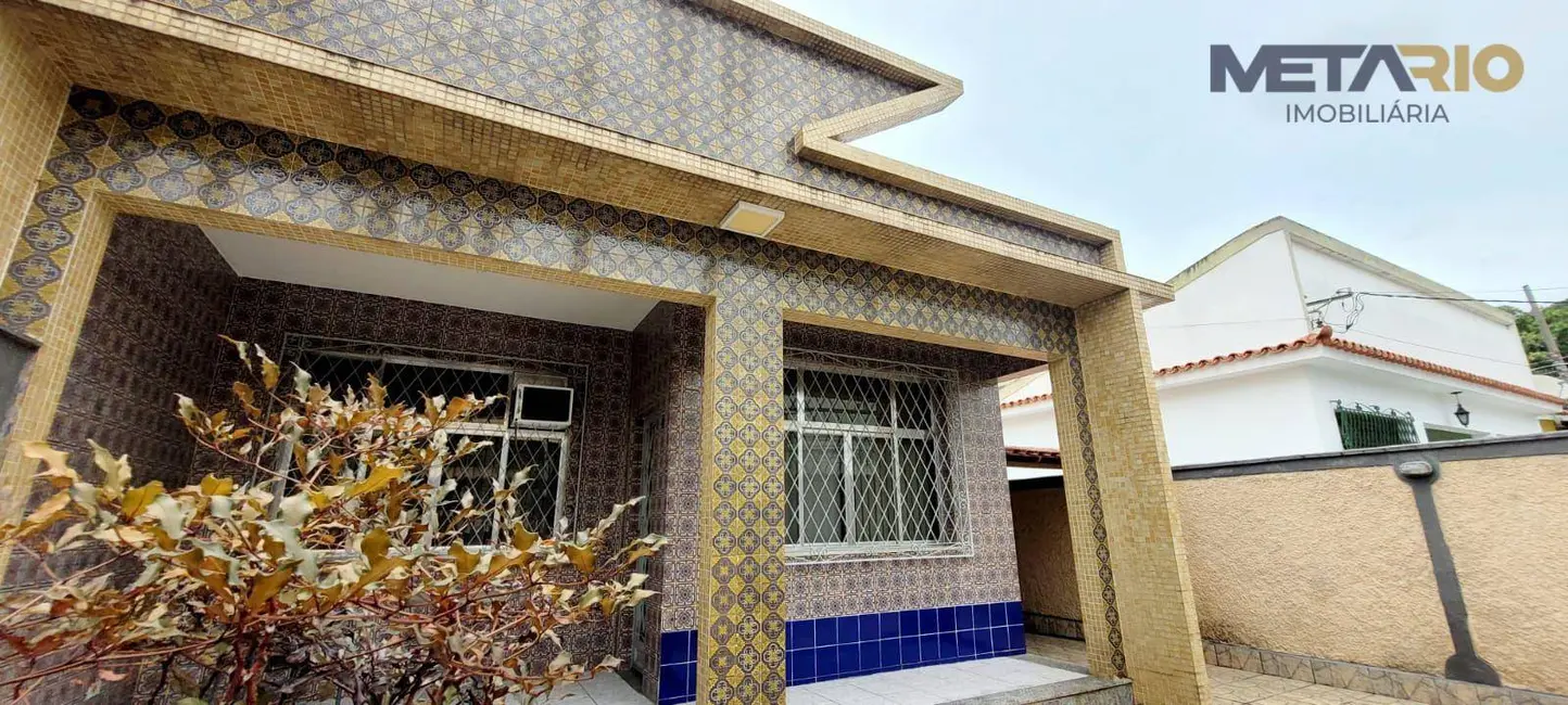 Foto 2 de Casa de Condomínio com 3 quartos à venda, 183m2 em Vila Valqueire, Rio De Janeiro - RJ