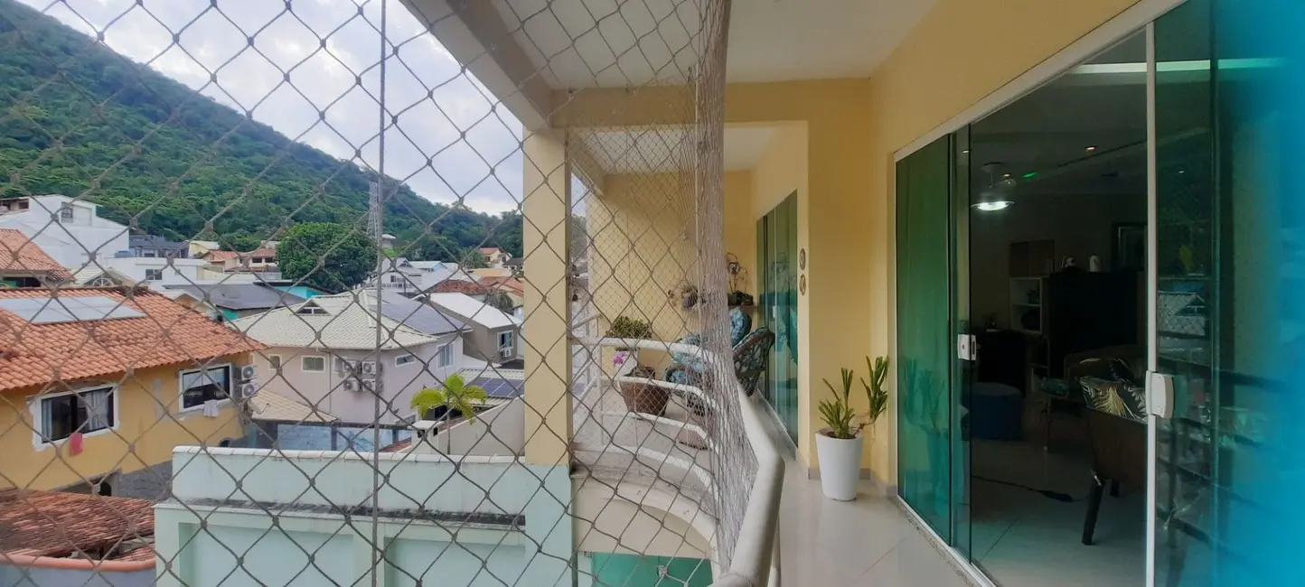 Casa de Condomínio com 4 quartos à venda, 237m2 em Vila Valqueire, Rio De Janeiro - RJ - imagem 9 Foto 9 de Casa de Condomínio com 4 quartos à venda, 237m2 em Vila Valqueire, Rio De Janeiro - RJ