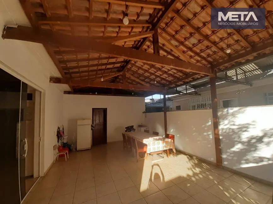 Foto 2 de Casa com 3 quartos à venda, 265m2 em Vila Valqueire, Rio De Janeiro - RJ