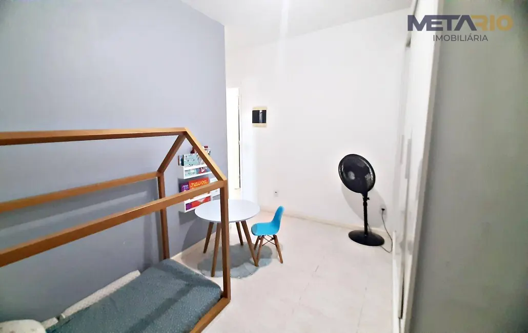 Foto 9 de Casa com 2 quartos à venda, 90m2 em Jardim Sulacap, Rio De Janeiro - RJ