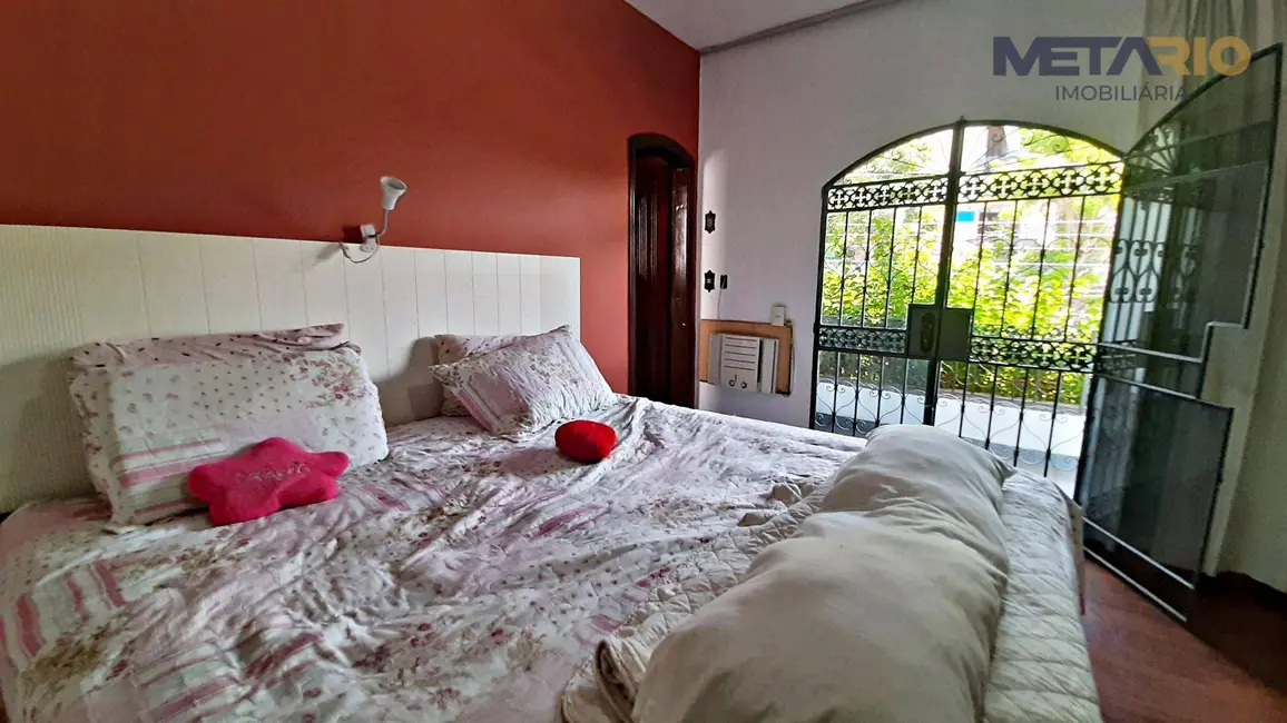 Casa de Condomínio com 4 quartos à venda, 250m2 em Vila Valqueire, Rio De Janeiro - RJ - imagem 6 Foto 6 de Casa de Condomínio com 4 quartos à venda, 250m2 em Vila Valqueire, Rio De Janeiro - RJ