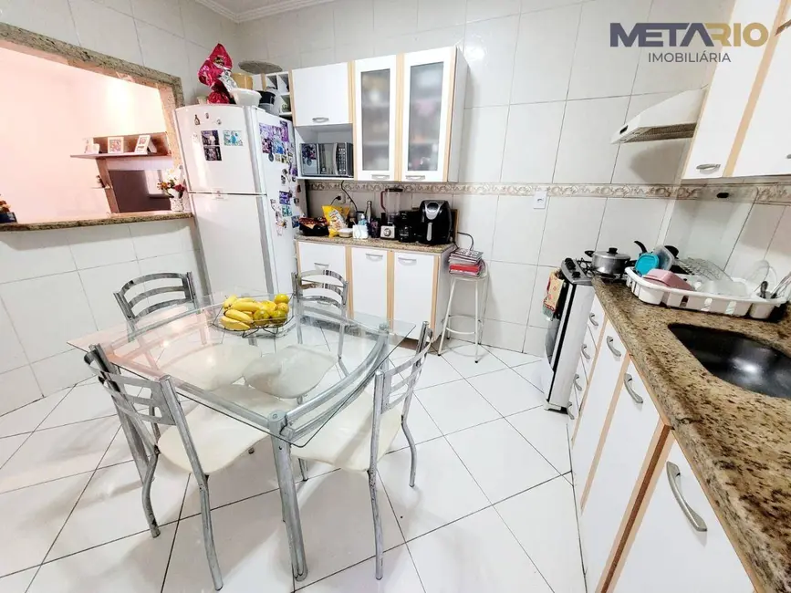 Casa com 2 quartos à venda, 100m2 em Vila Valqueire, Rio De Janeiro - RJ - imagem 9 Foto 9 de Casa com 2 quartos à venda, 100m2 em Vila Valqueire, Rio De Janeiro - RJ