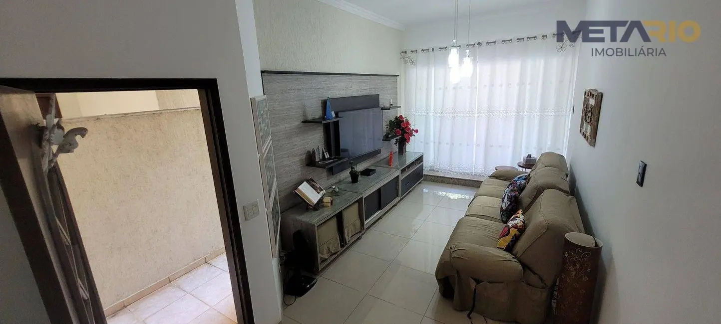 Foto 2 de Casa de Condomínio com 3 quartos à venda, 240m2 em Vila Valqueire, Rio De Janeiro - RJ