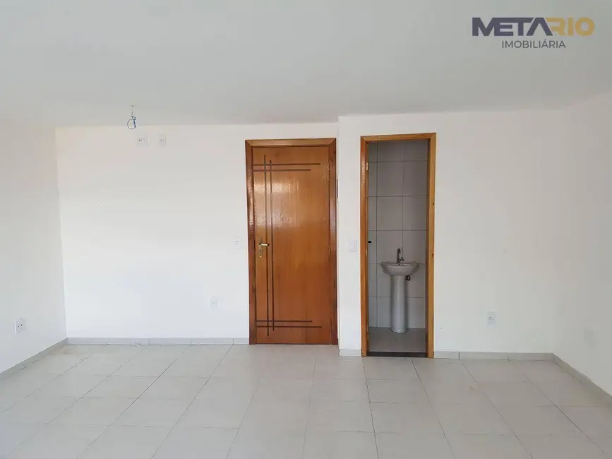 Sala Comercial à venda e para alugar, 30m2 em Vila Valqueire, Rio De Janeiro - RJ - imagem 3 Foto 3 de Sala Comercial à venda e para alugar, 30m2 em Vila Valqueire, Rio De Janeiro - RJ