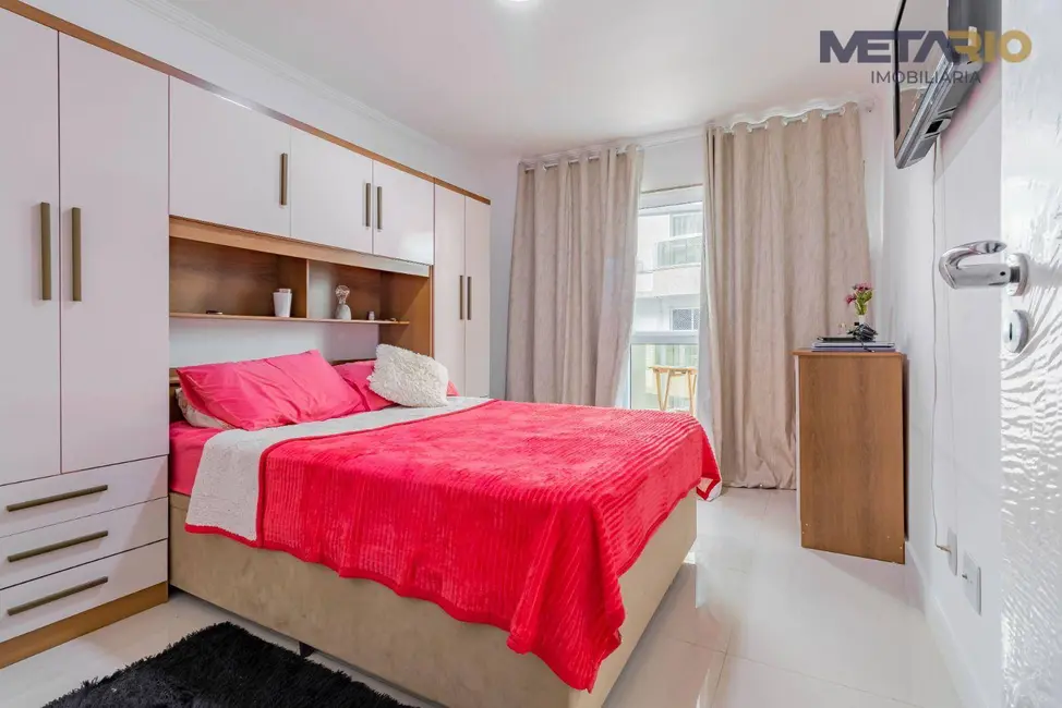 Apartamento com 3 quartos para alugar, 128m2 em Vila Valqueire, Rio De Janeiro - RJ - imagem 7 Foto 7 de Apartamento com 3 quartos para alugar, 128m2 em Vila Valqueire, Rio De Janeiro - RJ