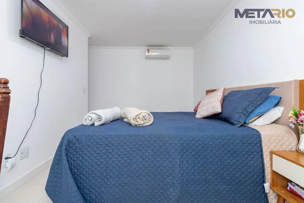 Apartamento com 3 quartos para alugar, 128m2 em Vila Valqueire, Rio De Janeiro - RJ - imagem 9 Foto 9 de Apartamento com 3 quartos para alugar, 128m2 em Vila Valqueire, Rio De Janeiro - RJ