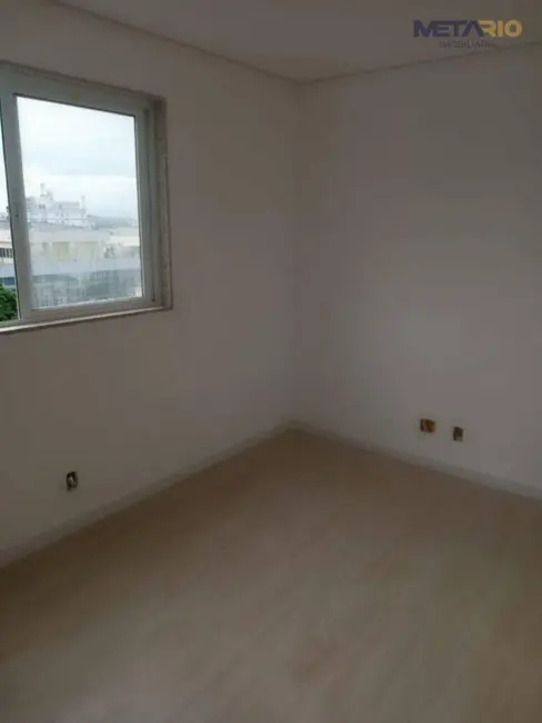 Apartamento com 3 quartos para alugar, 90m2 em Vila Valqueire, Rio De Janeiro - RJ - imagem 3 Foto 3 de Apartamento com 3 quartos para alugar, 90m2 em Vila Valqueire, Rio De Janeiro - RJ