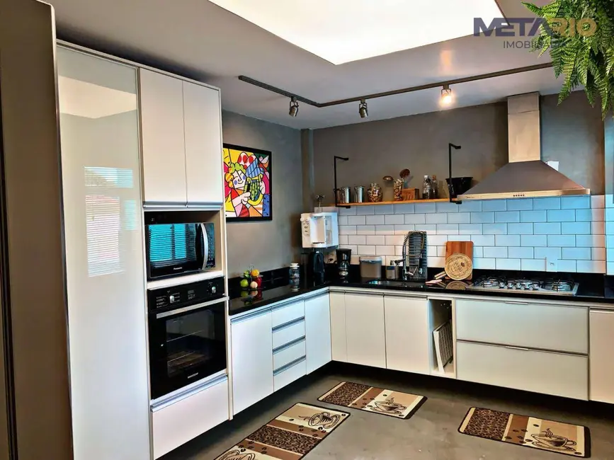 Foto 3 de Casa de Condomínio com 2 quartos à venda, 155m2 em Vila Valqueire, Rio De Janeiro - RJ