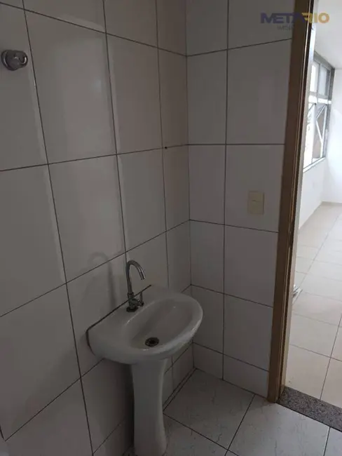 Sala Comercial à venda, 30m2 em Vila Valqueire, Rio De Janeiro - RJ - imagem 6 Foto 6 de Sala Comercial à venda, 30m2 em Vila Valqueire, Rio De Janeiro - RJ