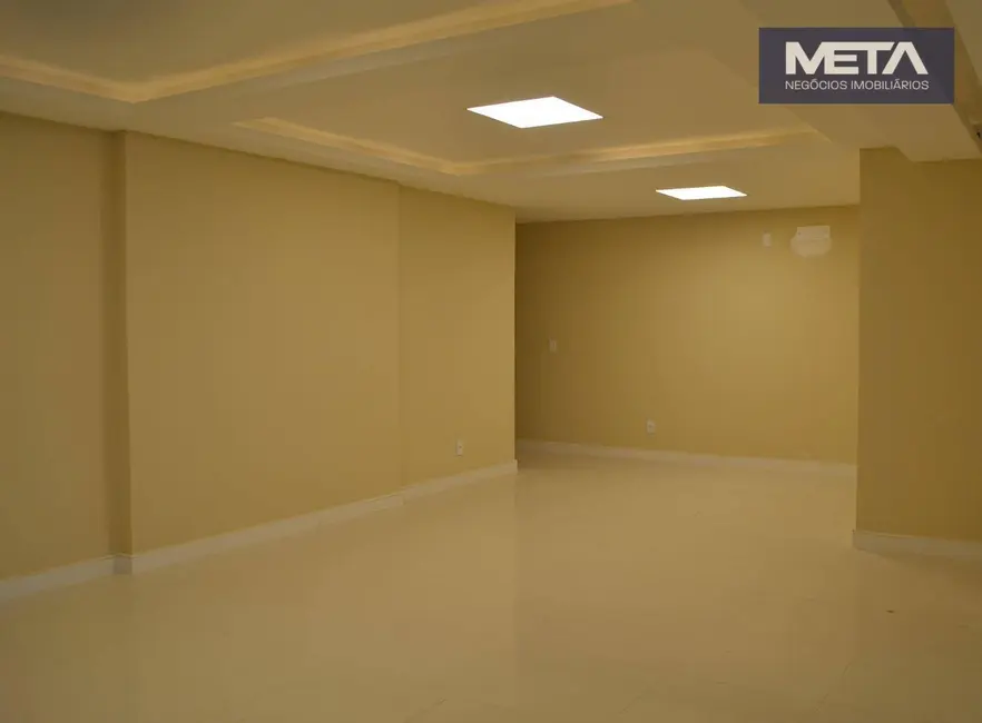 Apartamento com 3 quartos para alugar, 130m2 em Vila Valqueire, Rio De Janeiro - RJ - imagem 8 Foto 8 de Apartamento com 3 quartos para alugar, 130m2 em Vila Valqueire, Rio De Janeiro - RJ