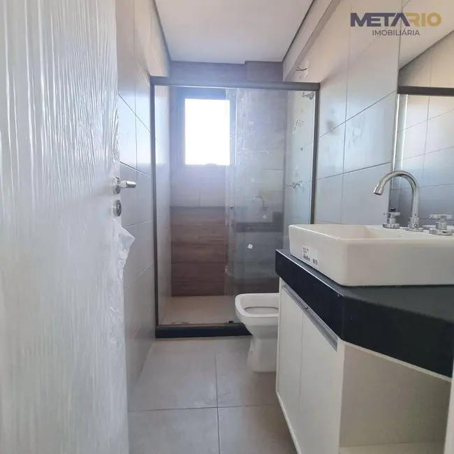 Apartamento com 3 quartos para alugar, 95m2 em Vila Valqueire, Rio De Janeiro - RJ - imagem 5 Foto 5 de Apartamento com 3 quartos para alugar, 95m2 em Vila Valqueire, Rio De Janeiro - RJ