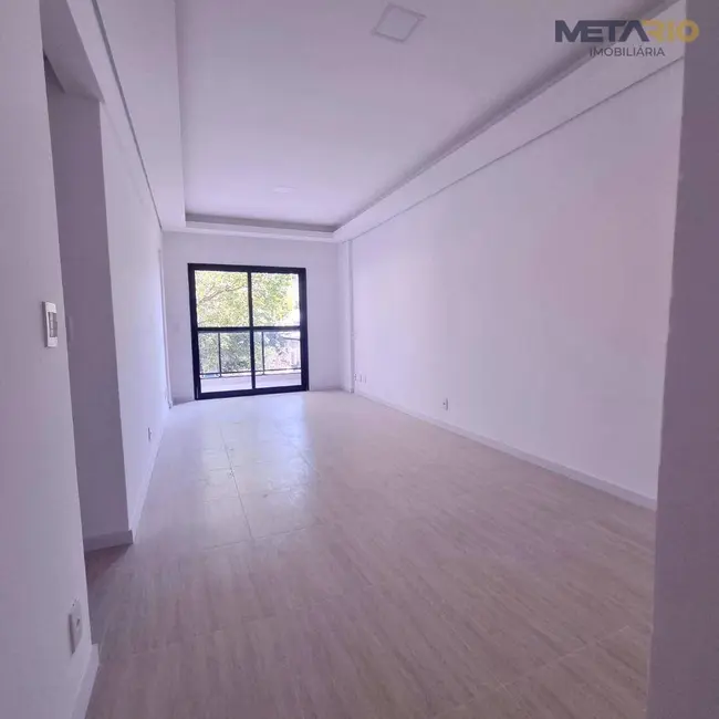 Foto 2 de Apartamento com 3 quartos para alugar, 95m2 em Vila Valqueire, Rio De Janeiro - RJ