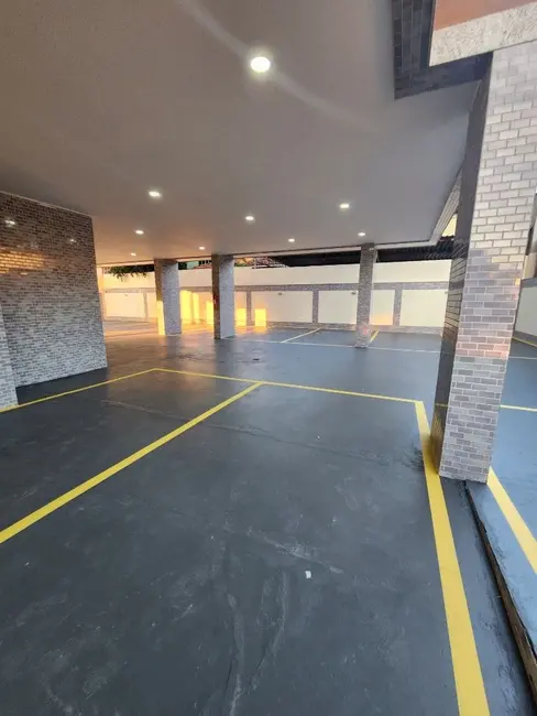 Apartamento com 3 quartos para alugar, 96m2 em Vila Valqueire, Rio De Janeiro - RJ - imagem 8 Foto 8 de Apartamento com 3 quartos para alugar, 96m2 em Vila Valqueire, Rio De Janeiro - RJ