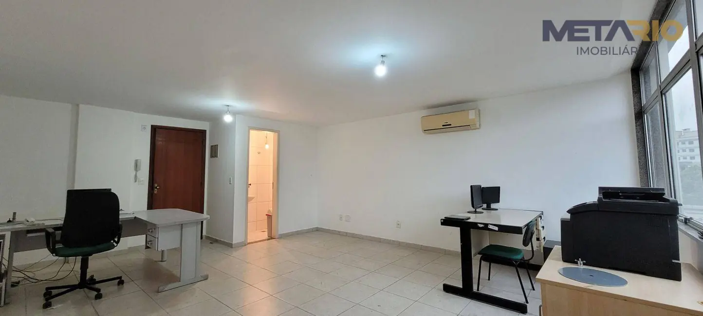 Foto 4 de Sala Comercial para alugar, 32m2 em Vila Valqueire, Rio De Janeiro - RJ