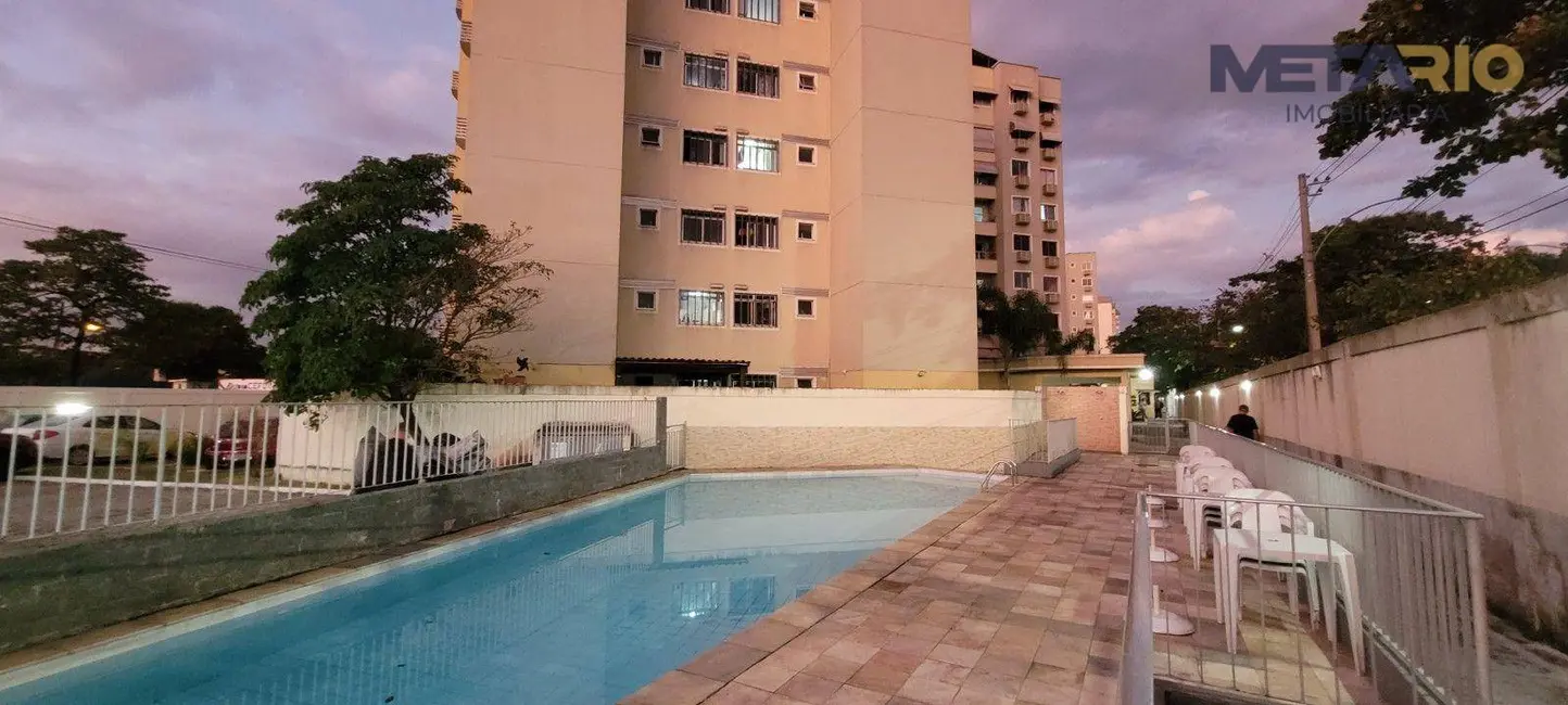 Foto 2 de Apartamento com 2 quartos à venda, 61m2 em Jardim Sulacap, Rio De Janeiro - RJ