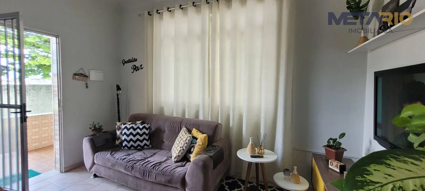 Casa com 3 quartos à venda, 80m2 em Bento Ribeiro, Rio De Janeiro - RJ - imagem 3 Foto 3 de Casa com 3 quartos à venda, 80m2 em Bento Ribeiro, Rio De Janeiro - RJ