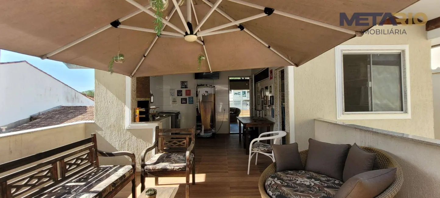 Casa com 4 quartos à venda, 360m2 em Vila Valqueire, Rio De Janeiro - RJ - imagem 6 Foto 6 de Casa com 4 quartos à venda, 360m2 em Vila Valqueire, Rio De Janeiro - RJ