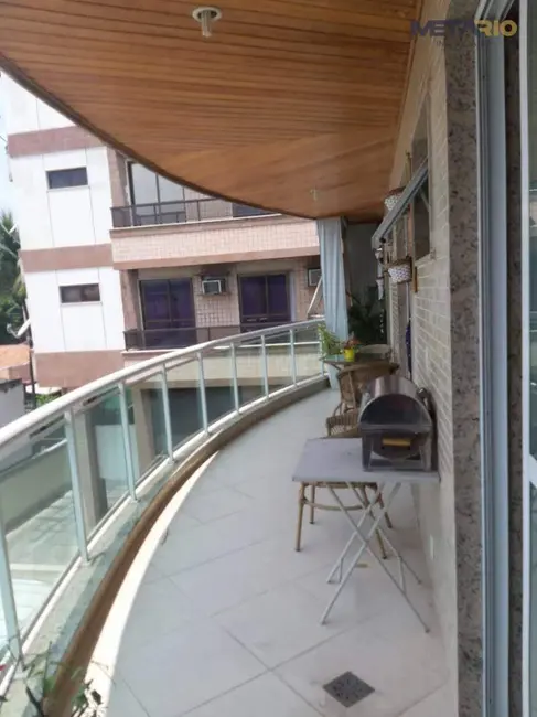 Apartamento com 3 quartos à venda, 110m2 em Vila Valqueire, Rio De Janeiro - RJ - imagem 5 Foto 5 de Apartamento com 3 quartos à venda, 110m2 em Vila Valqueire, Rio De Janeiro - RJ