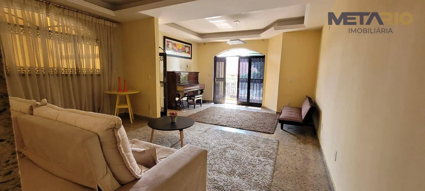 Casa de Condomínio com 4 quartos à venda, 520m2 em Vila Valqueire, Rio De Janeiro - RJ - imagem 7 Foto 7 de Casa de Condomínio com 4 quartos à venda, 520m2 em Vila Valqueire, Rio De Janeiro - RJ