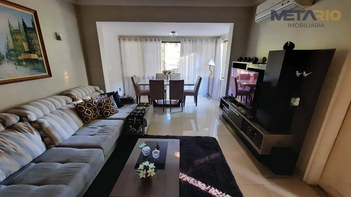 Casa com 4 quartos à venda, 1170m2 em Vila Valqueire, Rio De Janeiro - RJ - imagem 5 Foto 5 de Casa com 4 quartos à venda, 1170m2 em Vila Valqueire, Rio De Janeiro - RJ