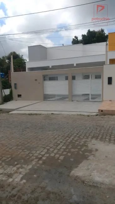 Foto 1 de Casa com 3 quartos à venda, 90m2 em Conceição, Feira De Santana - BA