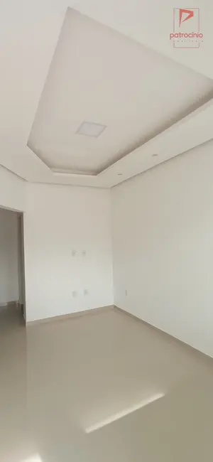 Foto 2 de Casa com 3 quartos à venda, 90m2 em Conceição, Feira De Santana - BA