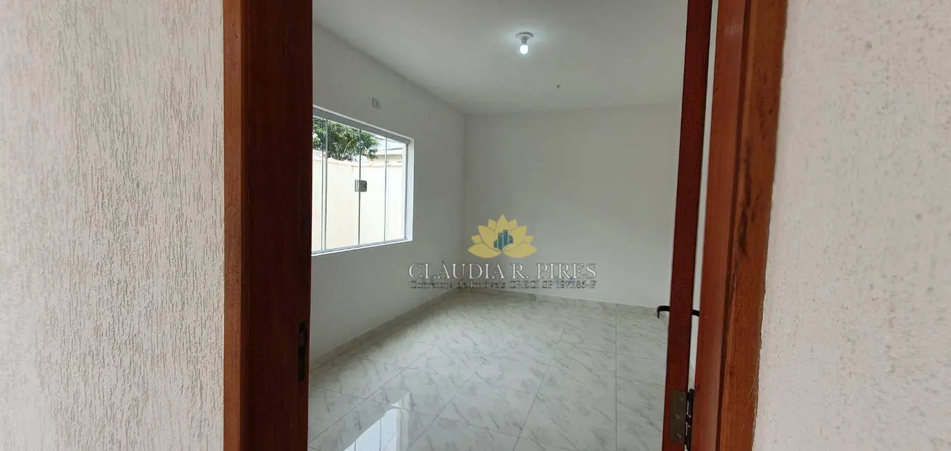 Sobrado com 2 quartos à venda, 84m2 em Praia Grande - SP - imagem 3 Foto 3 de Sobrado com 2 quartos à venda, 84m2 em Praia Grande - SP