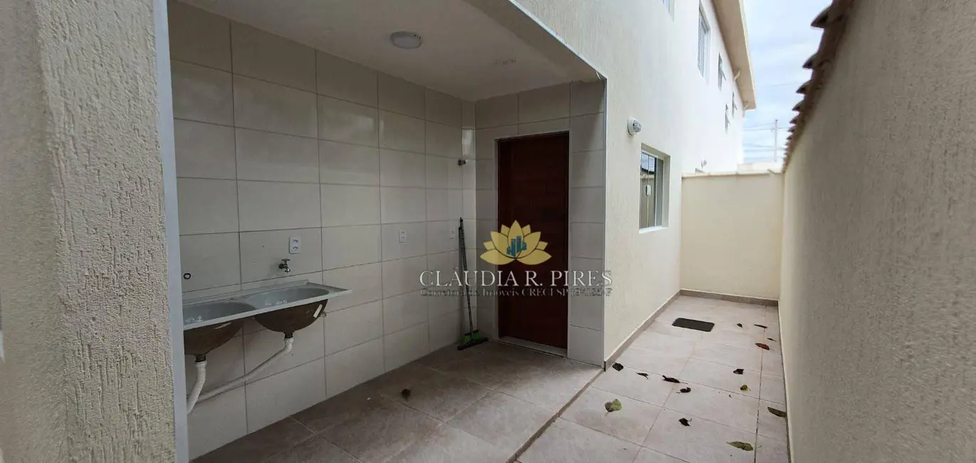 Sobrado com 2 quartos à venda, 84m2 em Praia Grande - SP - imagem 5 Foto 5 de Sobrado com 2 quartos à venda, 84m2 em Praia Grande - SP
