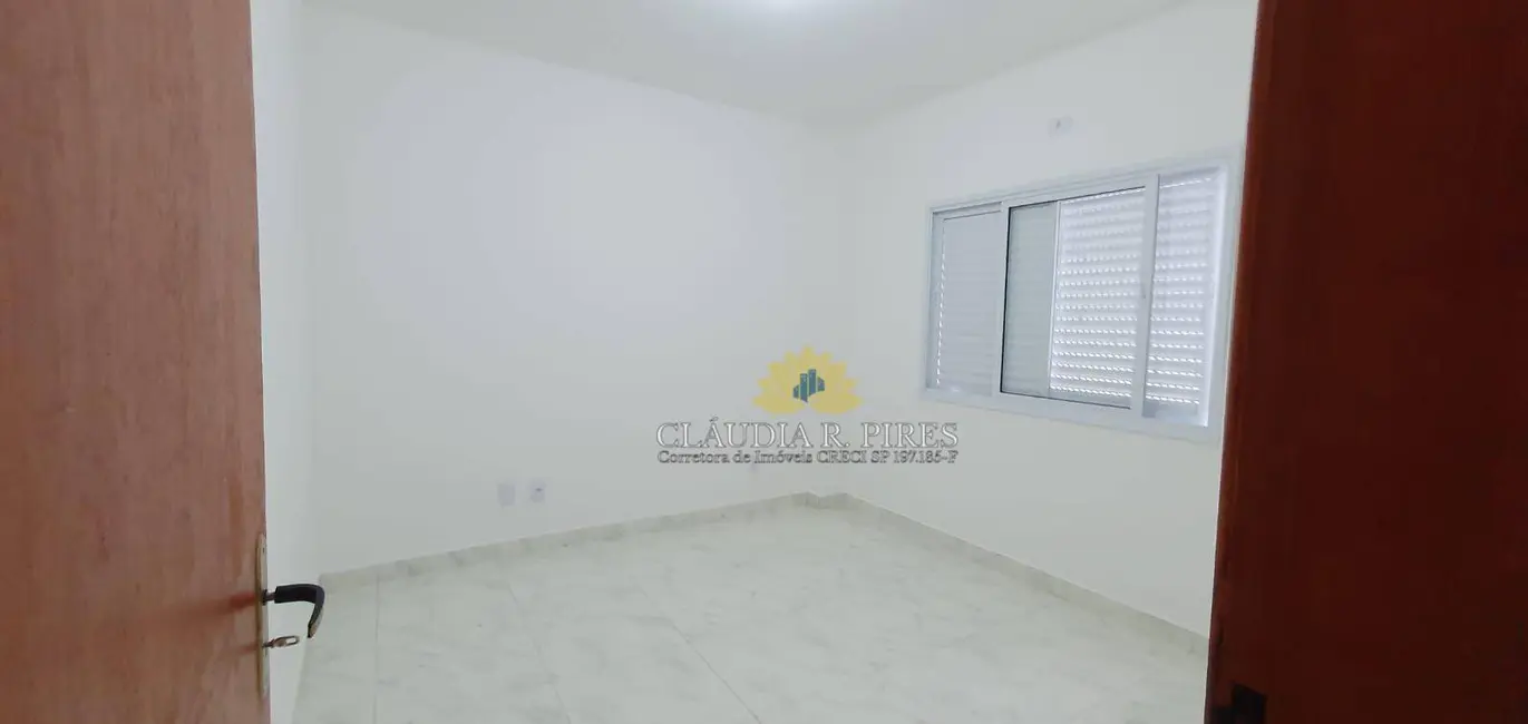 Sobrado com 2 quartos à venda, 84m2 em Praia Grande - SP - imagem 8 Foto 8 de Sobrado com 2 quartos à venda, 84m2 em Praia Grande - SP