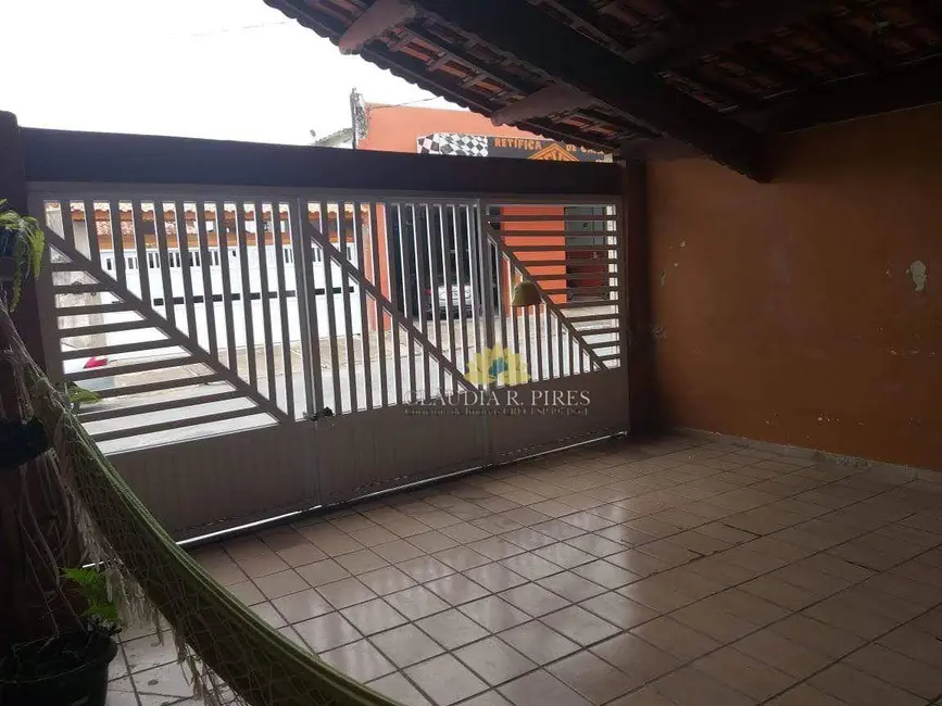 Foto 2 de Casa com 2 quartos à venda, 123m2 em Tupi, Praia Grande - SP