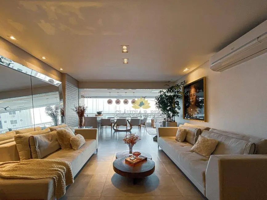 Apartamento com 5 quartos à venda, 250m2 em Canto do Forte, Praia Grande - SP - imagem 3 Foto 3 de Apartamento com 5 quartos à venda, 250m2 em Canto do Forte, Praia Grande - SP