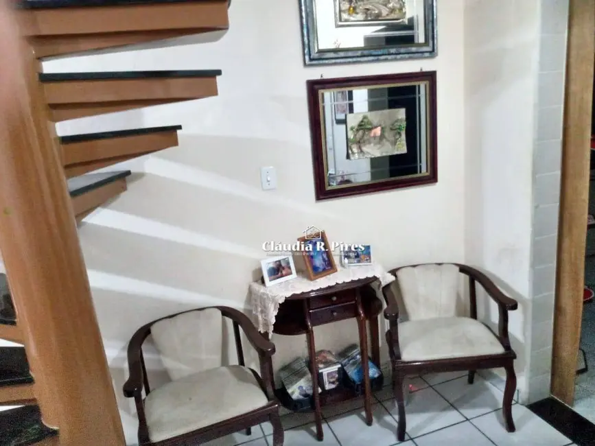 Cobertura com 3 quartos à venda, 207m2 em Canto do Forte, Praia Grande - SP - imagem 5 Foto 5 de Cobertura com 3 quartos à venda, 207m2 em Canto do Forte, Praia Grande - SP