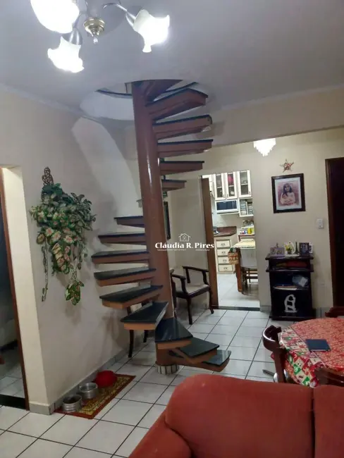 Cobertura com 3 quartos à venda, 207m2 em Canto do Forte, Praia Grande - SP - imagem 4 Foto 4 de Cobertura com 3 quartos à venda, 207m2 em Canto do Forte, Praia Grande - SP