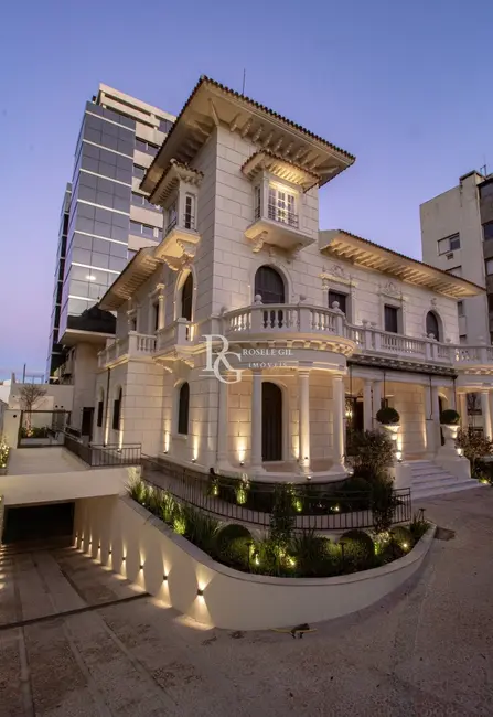 Apartamento com 2 quartos à venda, 86m2 em Moinhos de Vento, Porto Alegre - RS - imagem 8 Foto 8 de Apartamento com 2 quartos à venda, 86m2 em Moinhos de Vento, Porto Alegre - RS