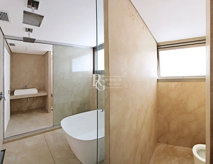 Apartamento com 3 quartos à venda, 388m2 em Moinhos de Vento, Porto Alegre - RS - imagem 9 Foto 9 de Apartamento com 3 quartos à venda, 388m2 em Moinhos de Vento, Porto Alegre - RS