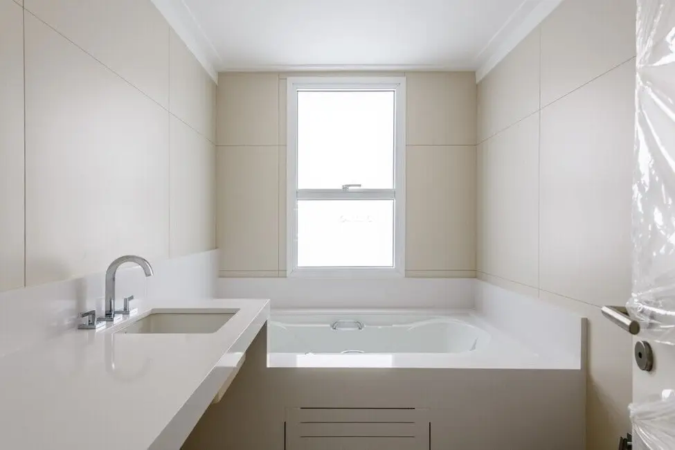 Apartamento com 4 quartos à venda, 257m2 em Bela Vista, Porto Alegre - RS - imagem 8 Foto 8 de Apartamento com 4 quartos à venda, 257m2 em Bela Vista, Porto Alegre - RS