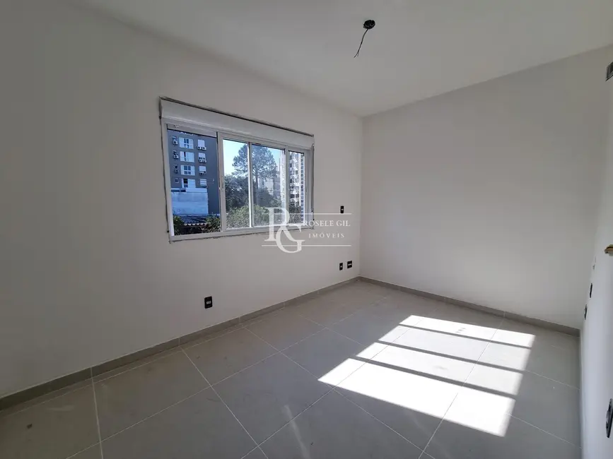 Foto 4 de Apartamento com 2 quartos à venda, 68m2 em Bom Jesus, Porto Alegre - RS