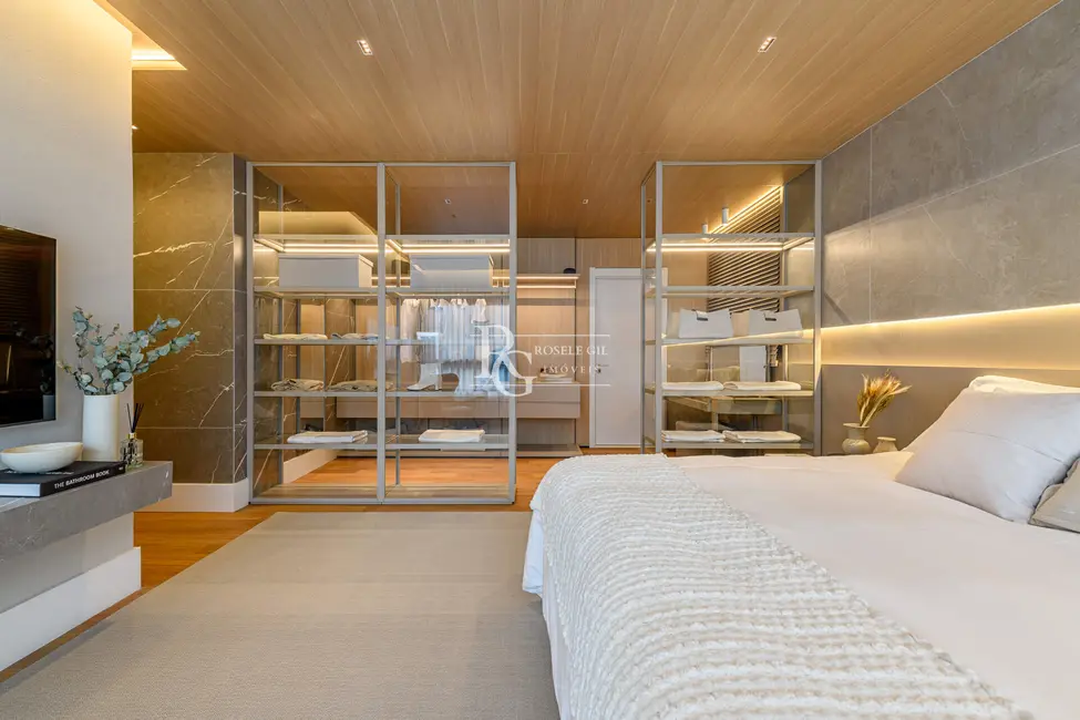 Apartamento com 3 quartos à venda, 233m2 em Petrópolis, Porto Alegre - RS - imagem 7 Foto 7 de Apartamento com 3 quartos à venda, 233m2 em Petrópolis, Porto Alegre - RS