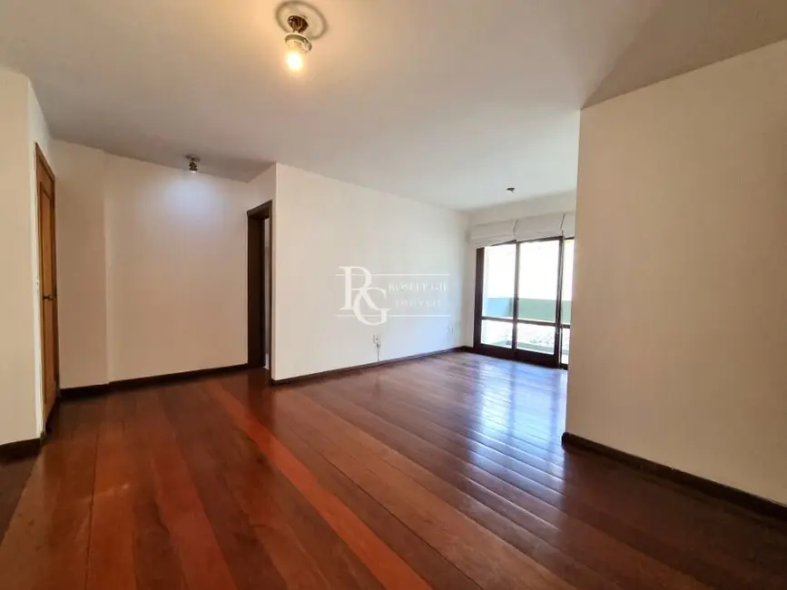 Foto 2 de Apartamento com 3 quartos à venda, 101m2 em Higienópolis, Porto Alegre - RS