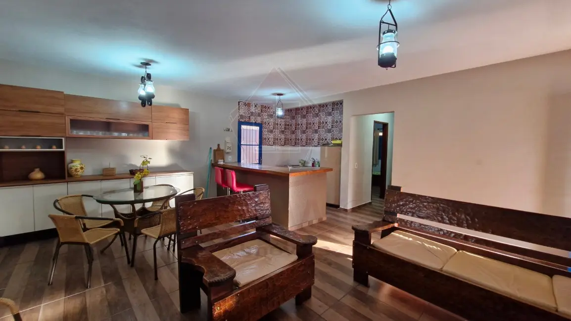 Chácara com 2 quartos à venda, 1764m2 em Louveira - SP - imagem 4 Foto 4 de Chácara com 2 quartos à venda, 1764m2 em Louveira - SP