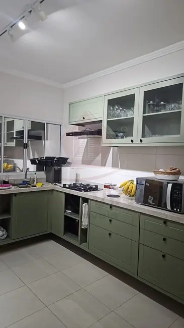 Foto 3 de Casa de Condomínio com 3 quartos à venda e para alugar, 134m2 em Cabreuva - SP