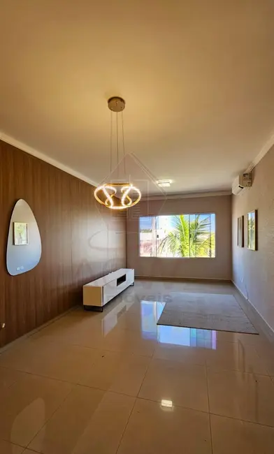 Foto 1 de Casa de Condomínio com 3 quartos à venda, 140m2 em Cabreuva - SP