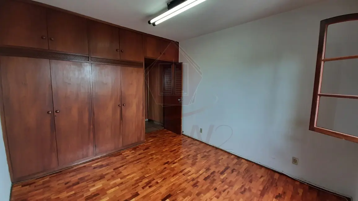 Sala Comercial com 3 quartos para alugar, 436m2 em Anhangabaú, Jundiai - SP - imagem 7 Foto 7 de Sala Comercial com 3 quartos para alugar, 436m2 em Anhangabaú, Jundiai - SP