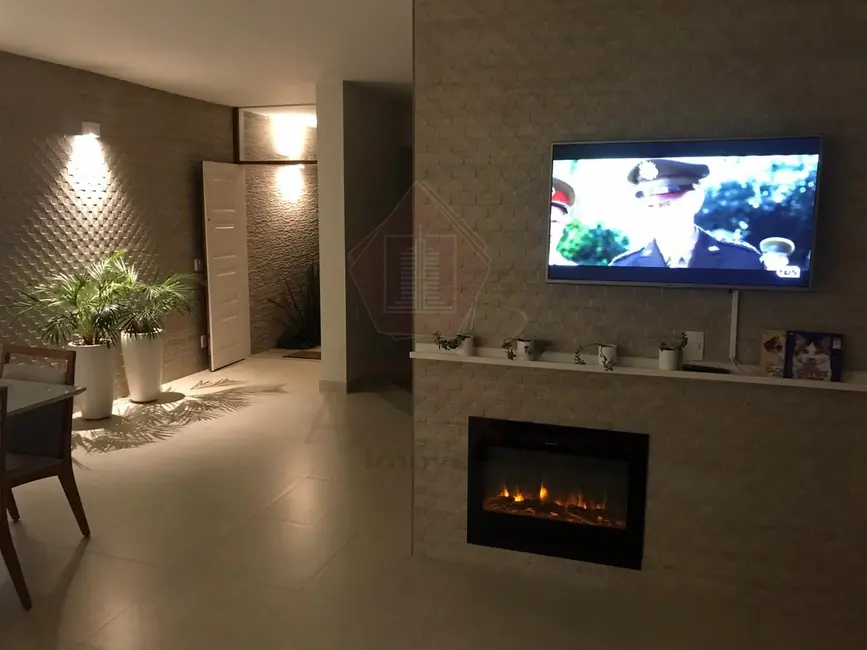 Casa com 3 quartos à venda, 1000m2 em Jardim Novo Mundo, Jundiai - SP - imagem 2 Foto 2 de Casa com 3 quartos à venda, 1000m2 em Jardim Novo Mundo, Jundiai - SP