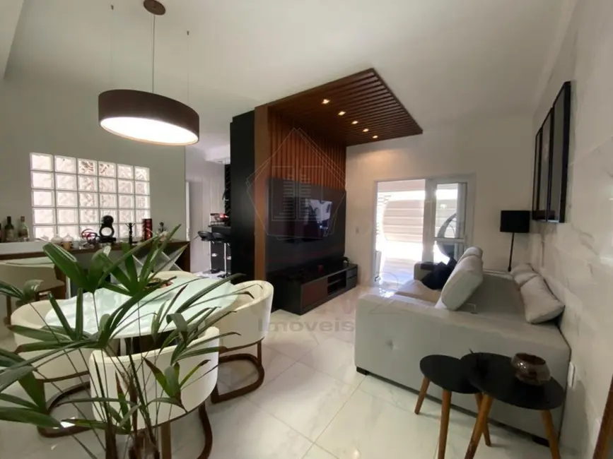 Foto 1 de Casa com 2 quartos à venda, 108m2 em Jardim das Tulipas, Jundiai - SP