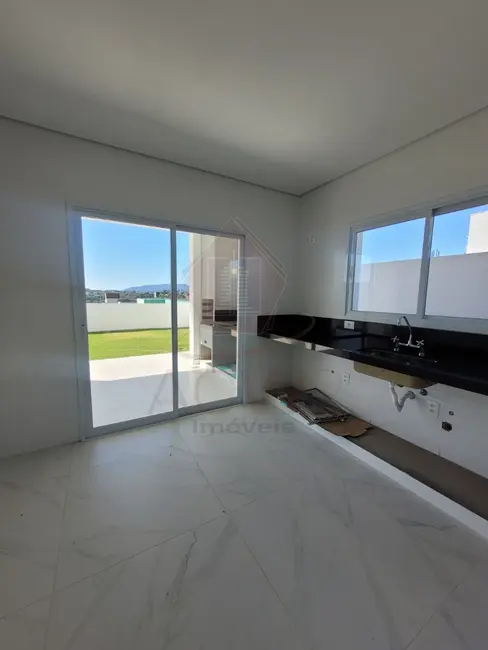 Foto 7 de Casa de Condomínio com 3 quartos à venda, 160m2 em Pinhal, Cabreuva - SP