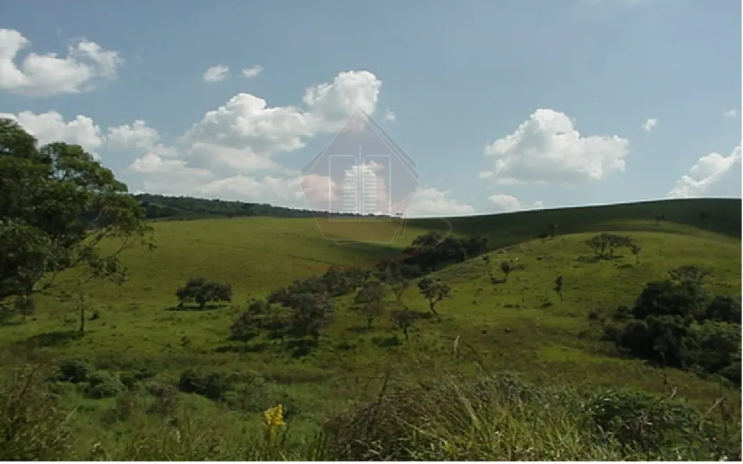 Foto 2 de Terreno / Lote à venda, 2522000m2 em Distrito Industrial, Aracariguama - SP